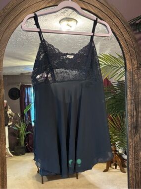 🖤 Victoria’s Secret Black Lace Chiffon Slip Chemise w/ Bow Back 🖤